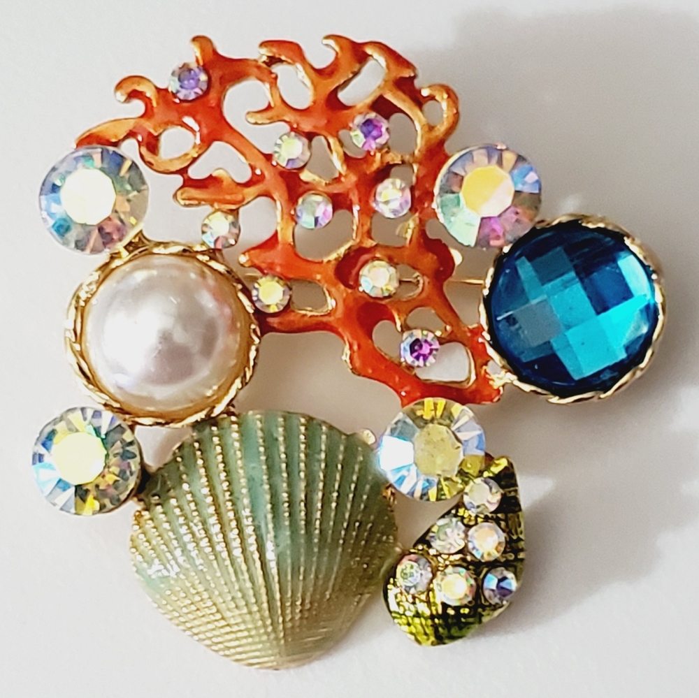 Monet signed sea shell coral brooch pin sparkly crystals pearl gold plated vtg